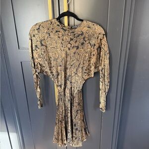 Elegant Black and Gold Long Sleeve Dress